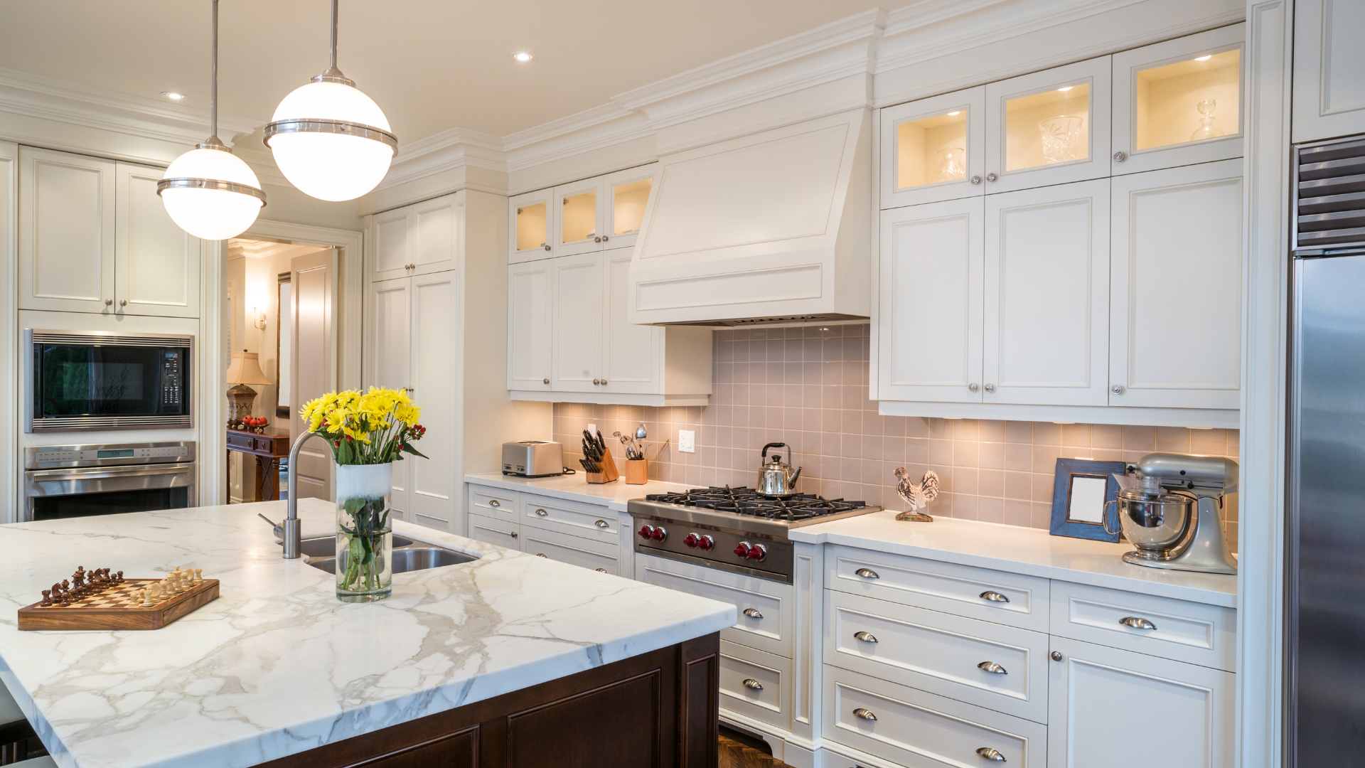 custom white kitchen cabinets